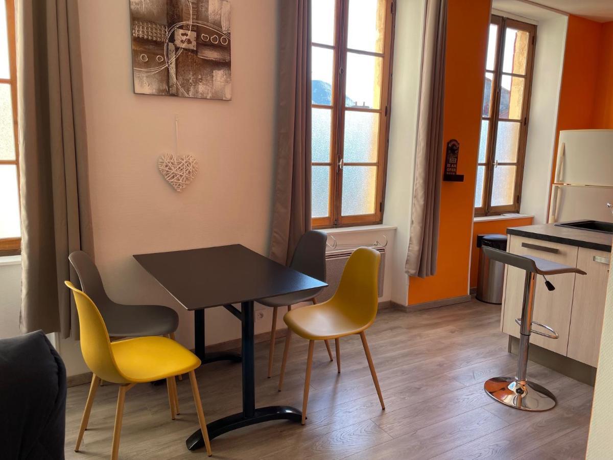 Millau Superbe Studio 35M2 Centre Ville Calme Et Ajoure Экстерьер фото